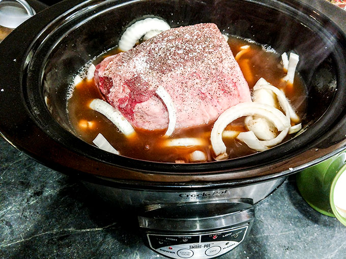 slow cooker beef roast in crockpot