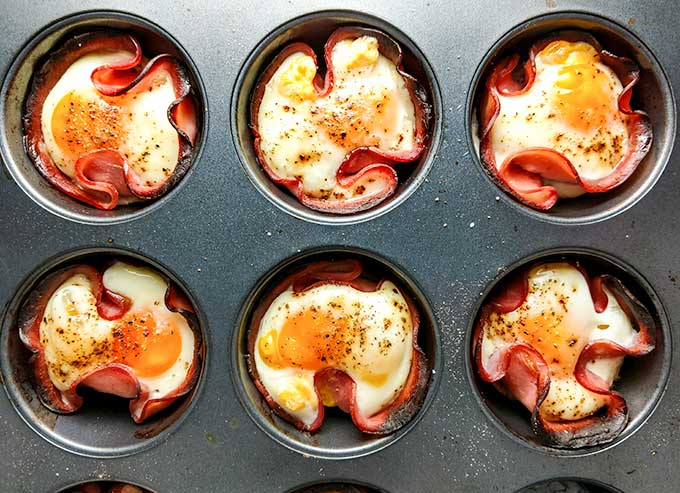 baked eggs in ham cups just out of the oven