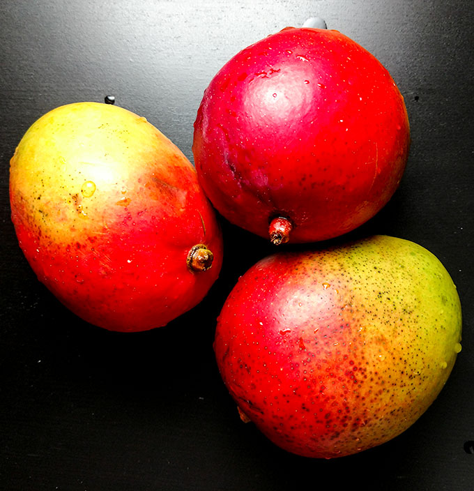 How To Cut A Mango