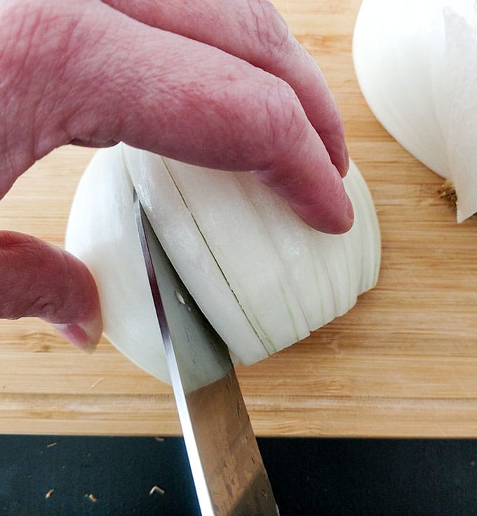 how to cut and dice an onion