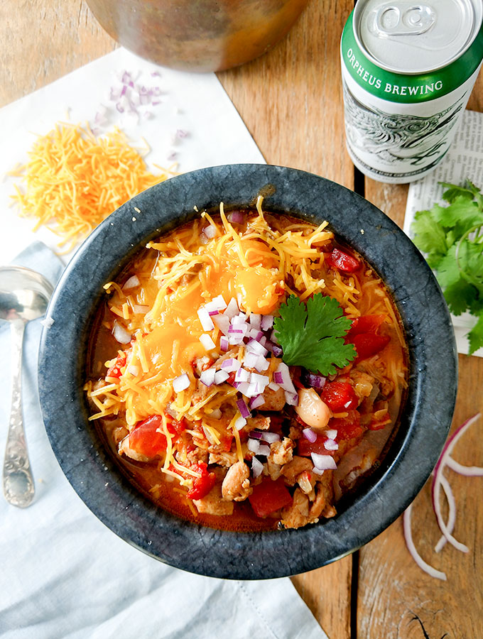 chicken chili with tomatoes ready in under 30 minutes