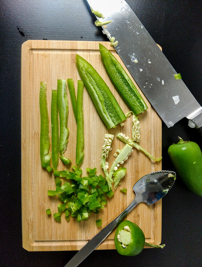 how to mince and deseed a jalapeno