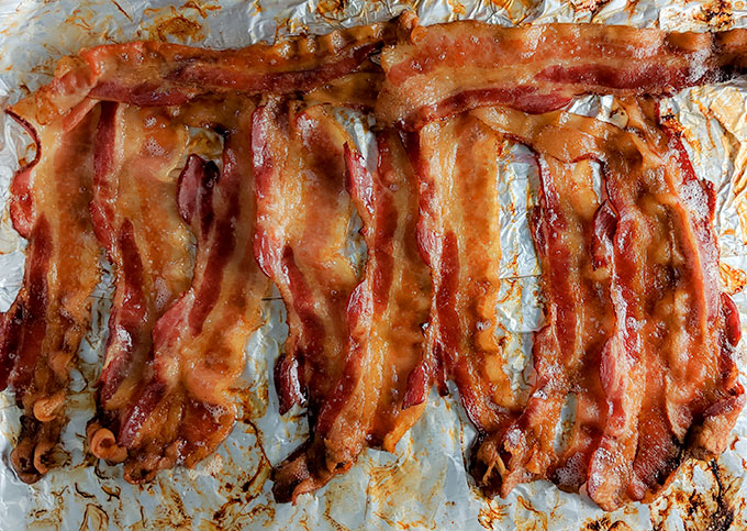 How to cook bacon in the oven