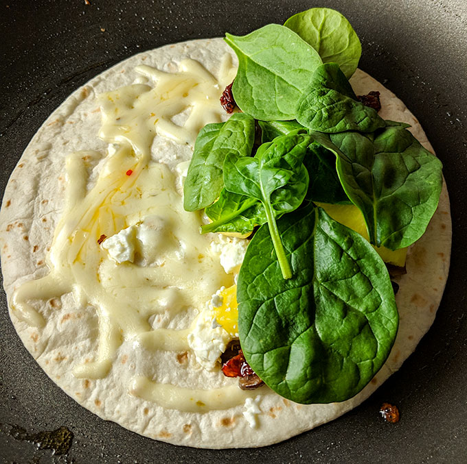 vegetarian quesadilla recipe with spinach and mushrooms