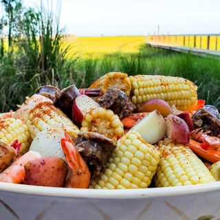 low country boil recipe close up onthegobites.com