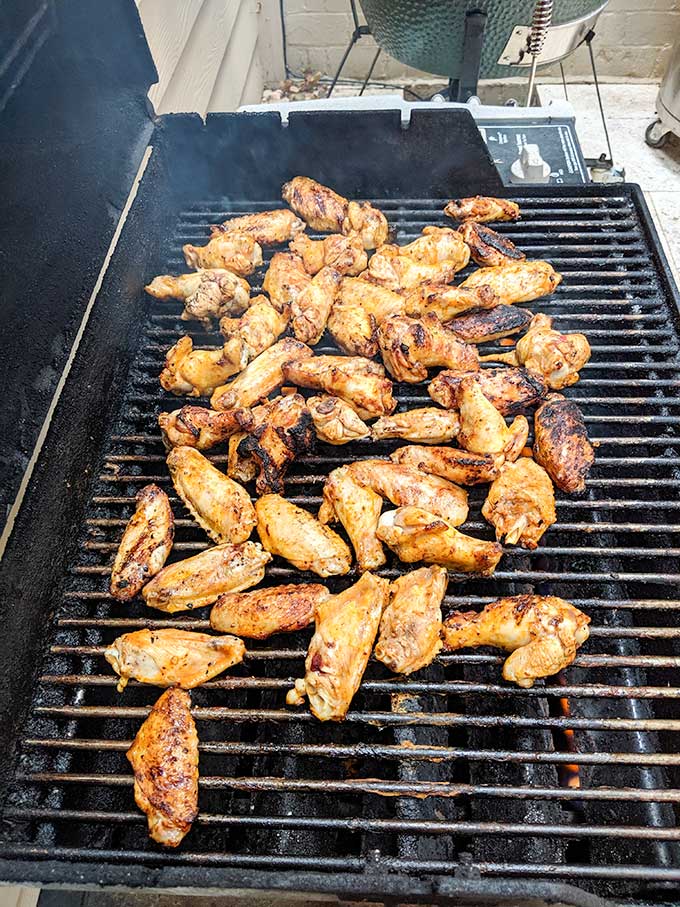 Grilled buffalo wings