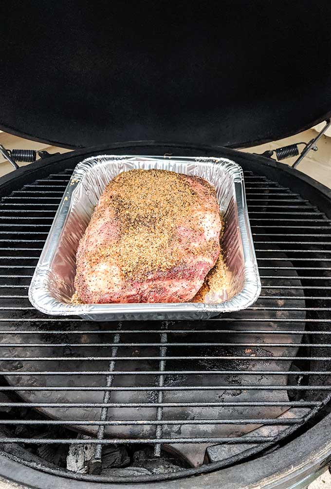 pulled pork on the Big Green Egg